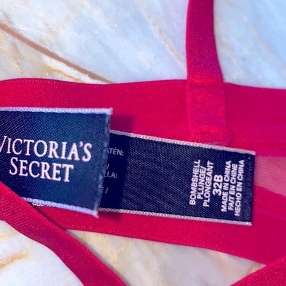 Bombshell Lace Plunge Red Push Up 32b - image 6